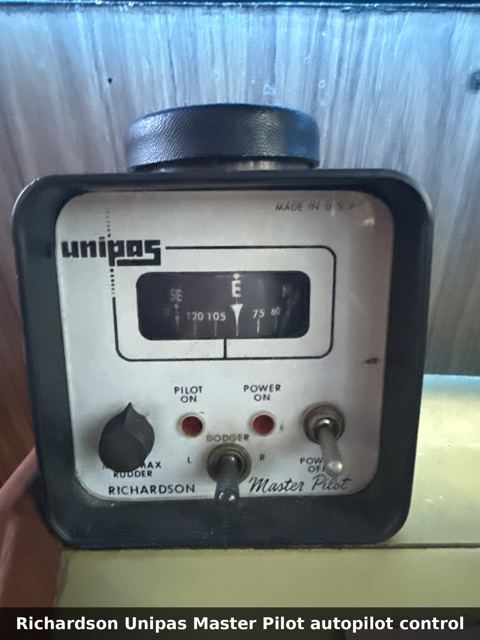 Richardson Unipas Master Pilot autopilot control